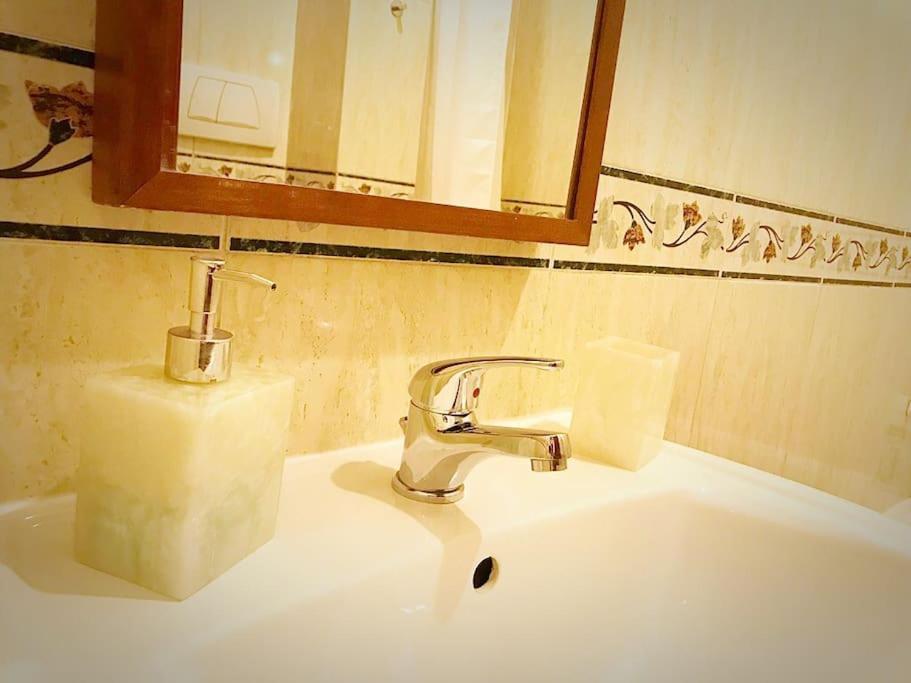 Apartment With Private Parking - Roma Est. Lunghezza Экстерьер фото