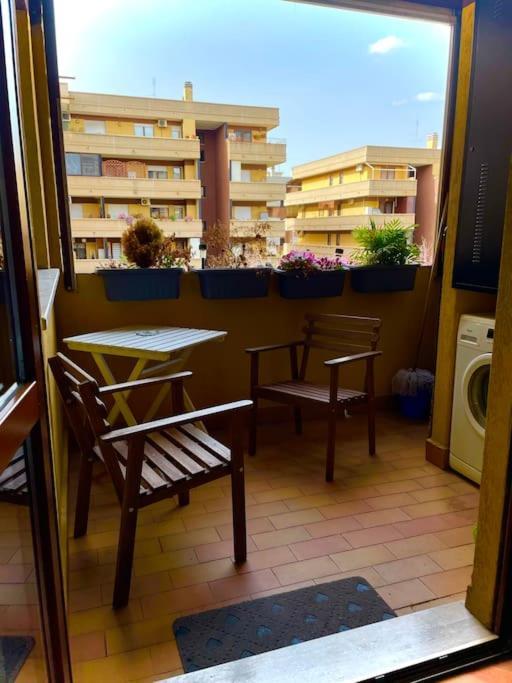 Apartment With Private Parking - Roma Est. Lunghezza Экстерьер фото