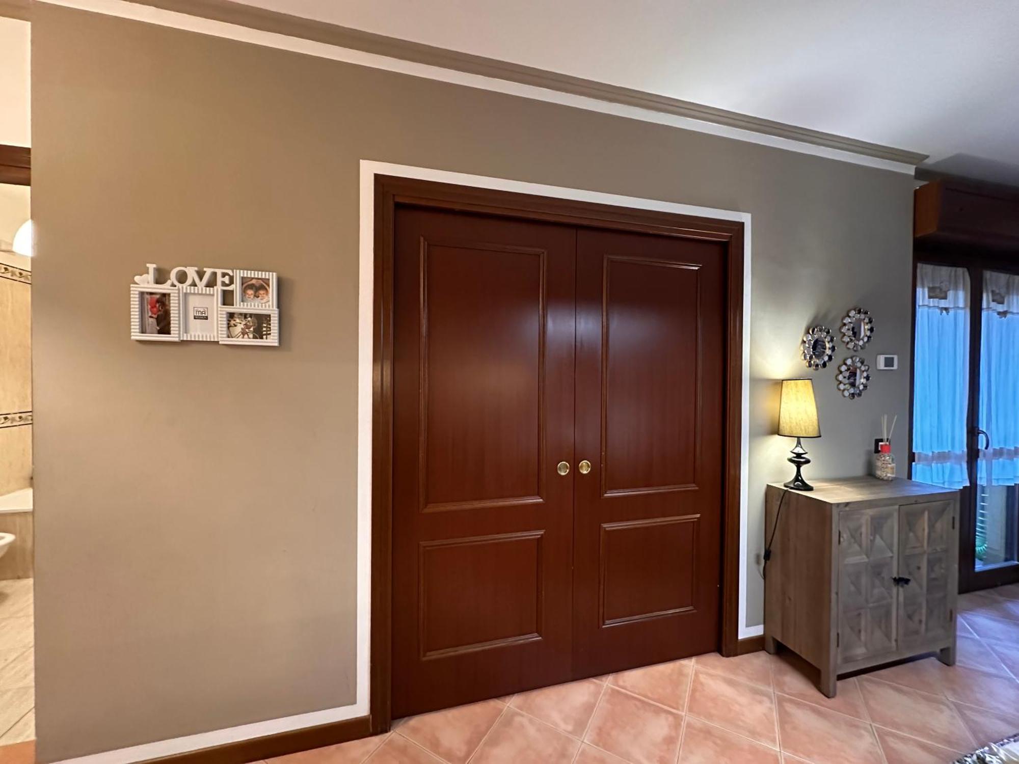 Apartment With Private Parking - Roma Est. Lunghezza Экстерьер фото